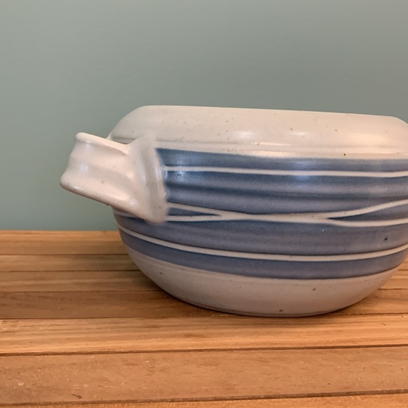 ROSS CANADA Stoneware Bowl 🇨🇦 - Picture 6 of 17